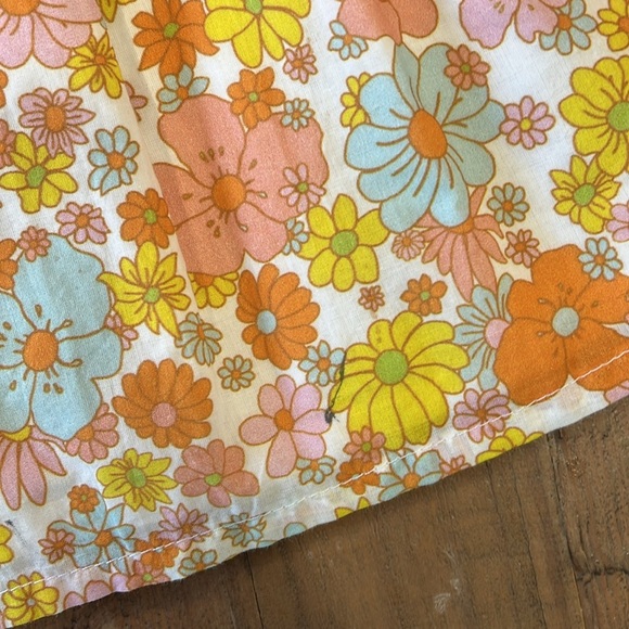 Wren & James retro floral pinafore dress boutique vibrant button ruffles 7-8 - Picture 4 of 8